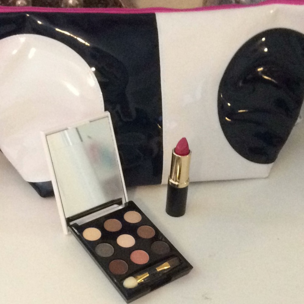 Estee Lauder eye shadow, lipstick and bag NEW